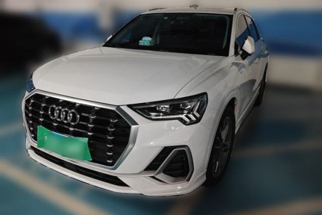 Used Audi Q3 2021 40 TFSI Fashion Dynamic Model