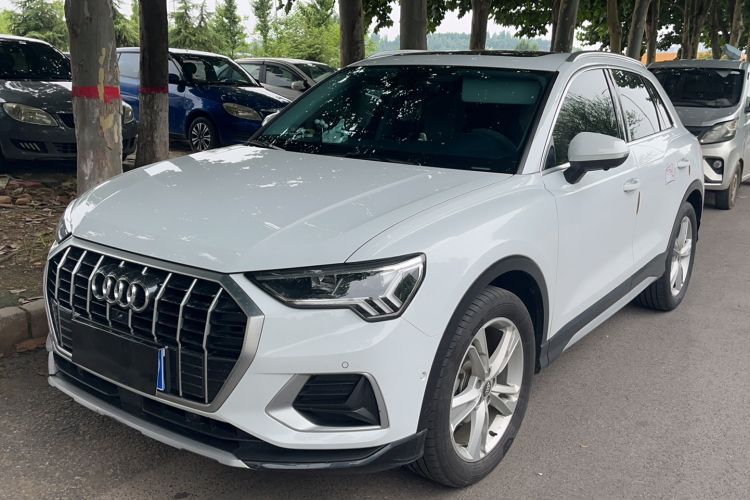 Used Audi Q3 2021 35 TFSI Fashionable and Elegant Model Guazi used car, China used car export, Used car for sale, Used  cars, Cheapest cars for sale