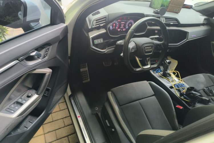 Used Audi Q3 2021 40 TFSI Fashion Dynamic Model Driver Seat