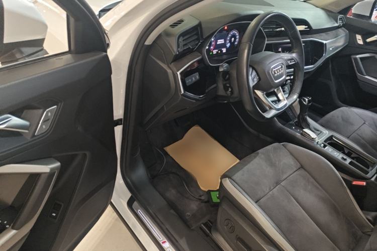 Used Audi Q3 2021 35 TFSI Fashion Dynamic Model Driver Seat