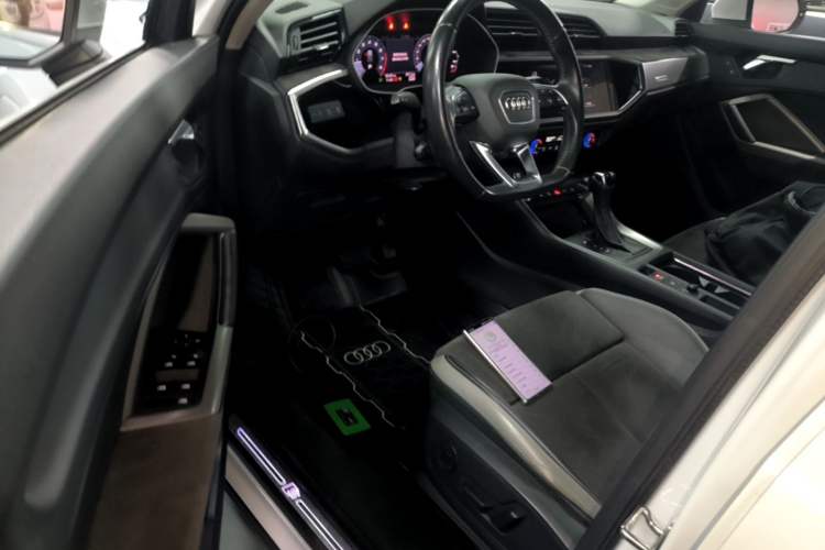 Used Audi Q3 2021 35 TFSI Fashion Dynamic Model Driver Seat