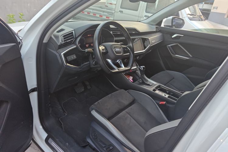 Used Audi Q3 2021 35 TFSI Fashion Dynamic Model Driver Seat