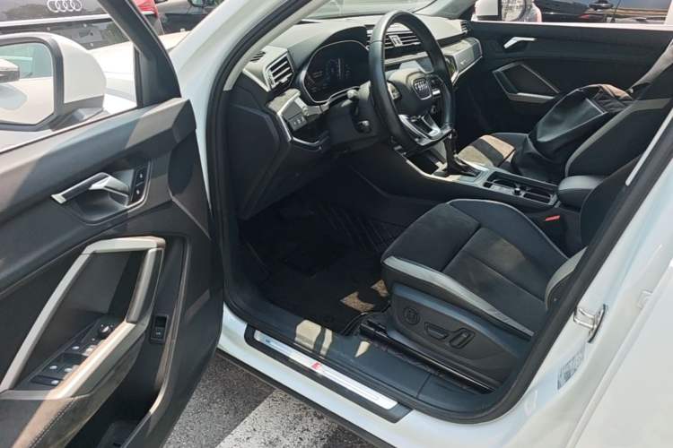Used Audi Q3 2021 35 TFSI Fashion Dynamic Model Driver Seat