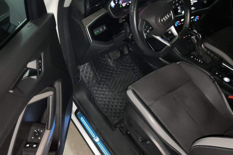 Used Audi Q3 2021 35 TFSI Fashion Dynamic Model Driver Seat