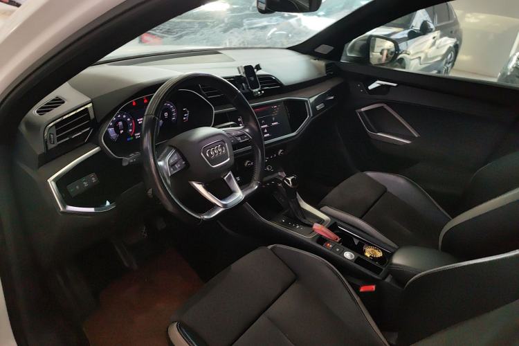 Used Audi Q3 2021 35 TFSI Fashion Dynamic Model Driver Seat