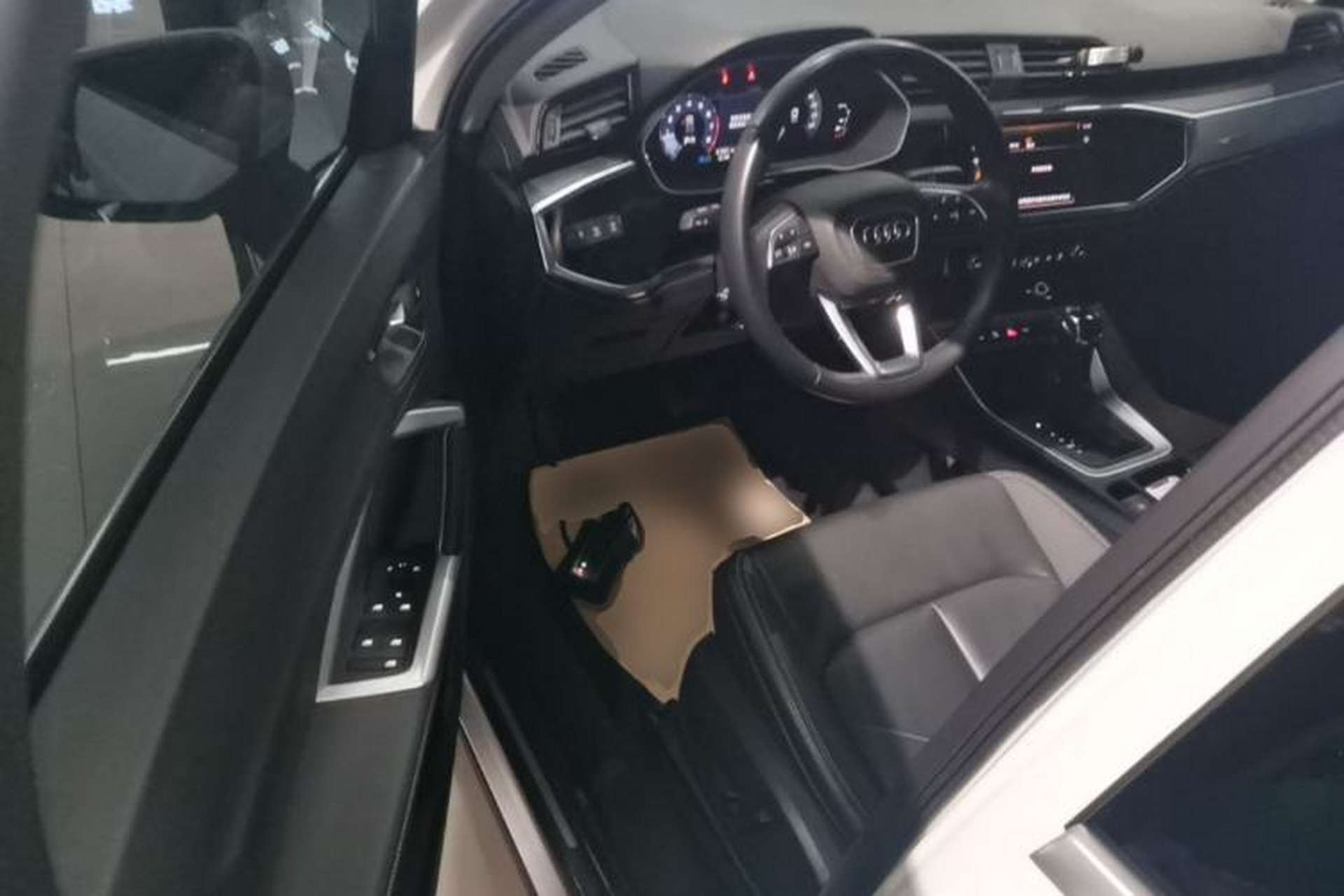 Used Audi Q3 2021 35 TFSI Advanced Style Edition Driver Seat