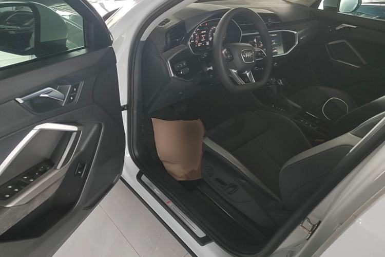 Used Audi Q3 2021 35 TFSI Fashion Dynamic Model Driver Seat