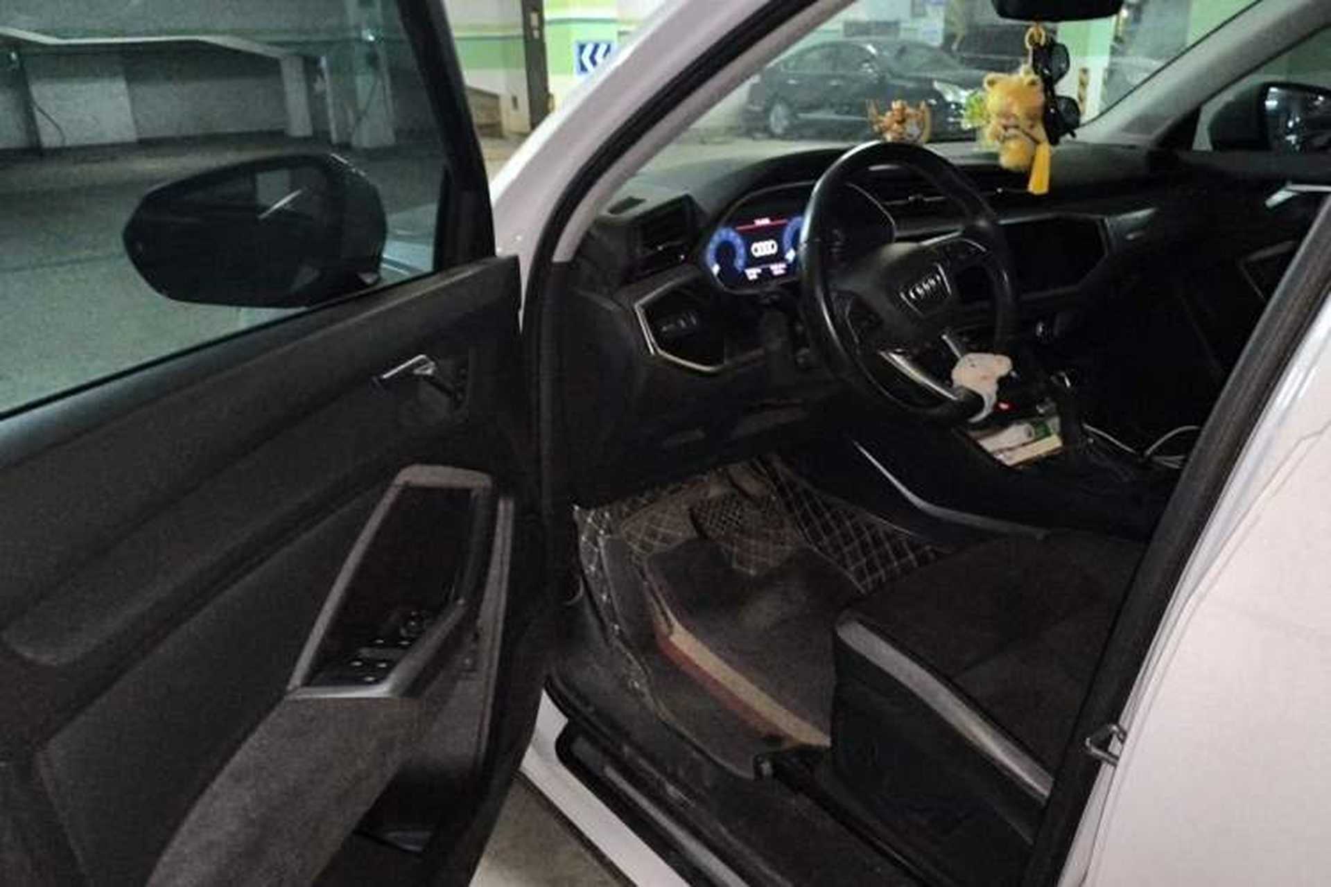Used Audi Q3 2021 35 TFSI Progressive Dynamic Edition Driver Seat