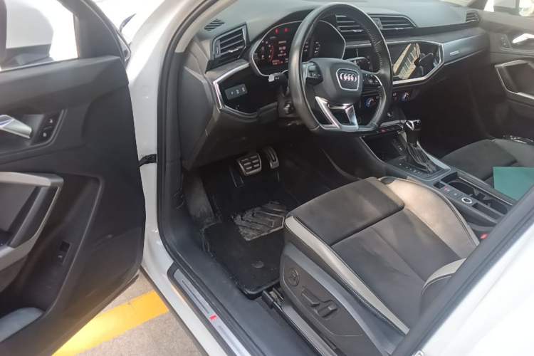 Used Audi Q3 2021 40 TFSI Fashion Dynamic Model Driver Seat