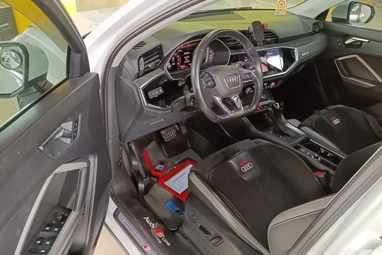 Used Audi Q3 2021 35 TFSI Fashion Dynamic Model Driver Seat