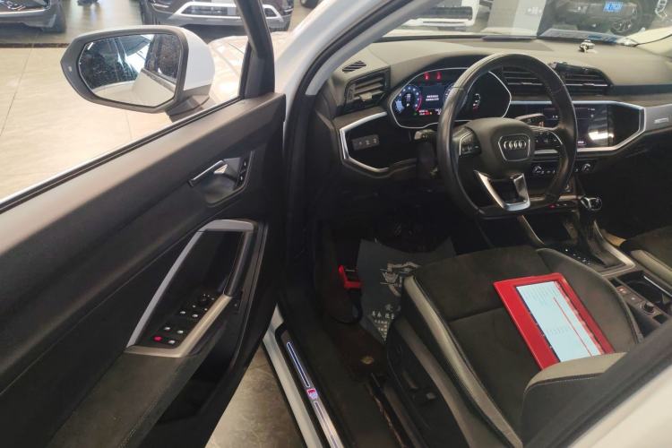 Used Audi Q3 2021 35 TFSI Fashion Dynamic Model Driver Seat