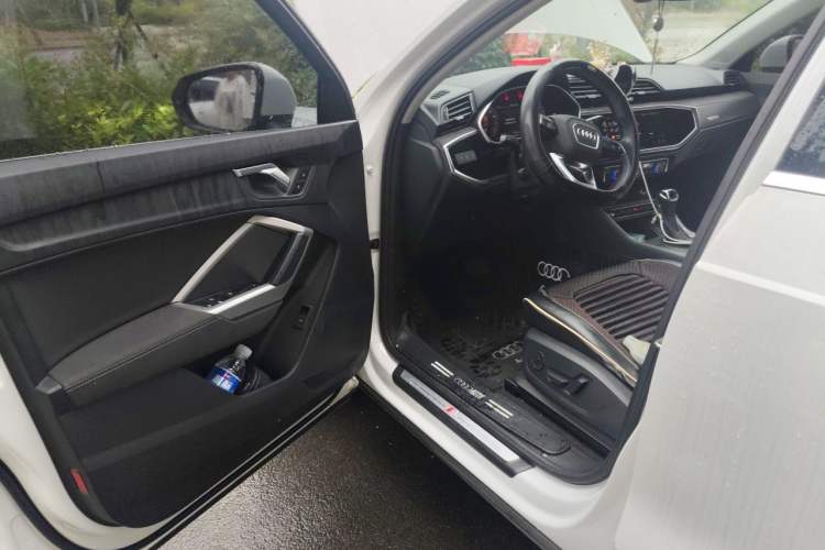 Used Audi Q3 2021 35 TFSI Fashion Dynamic Model Driver Seat