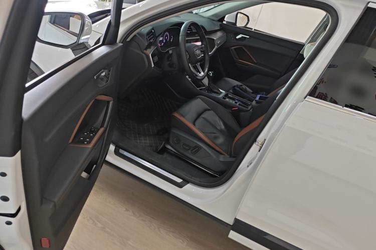 Used Audi Q3 2021 35 TFSI Fashionable and Elegant Model Driver Seat