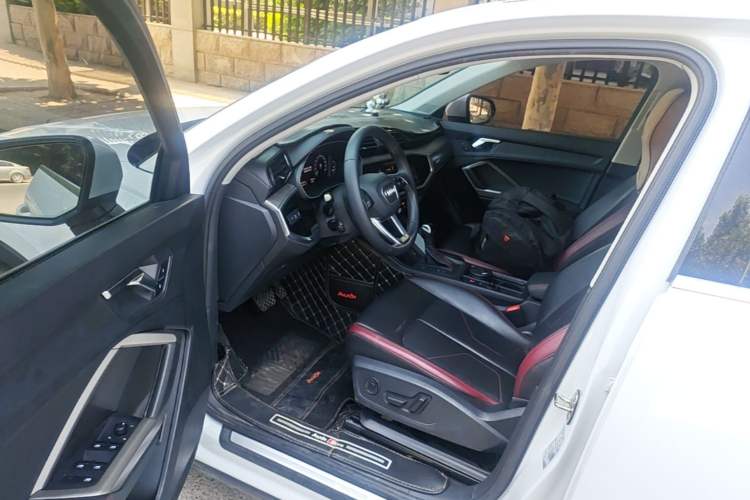 Used Audi Q3 2021 35 TFSI Fashionable and Elegant Model Driver Seat