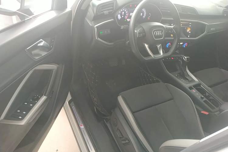 Used Audi Q3 2021 35 TFSI Fashion Dynamic Model Driver Seat