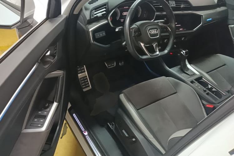 Used Audi Q3 2021 40 TFSI Fashion Dynamic Model Driver Seat