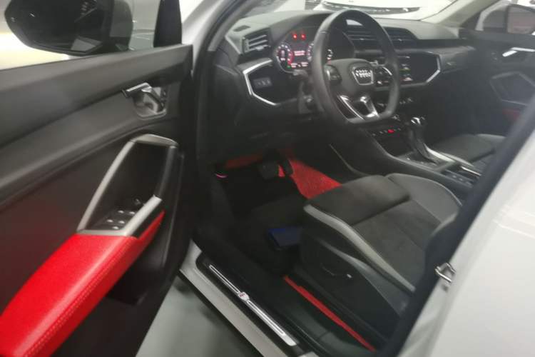 Used Audi Q3 2021 35 TFSI Fashion Dynamic Model Driver Seat