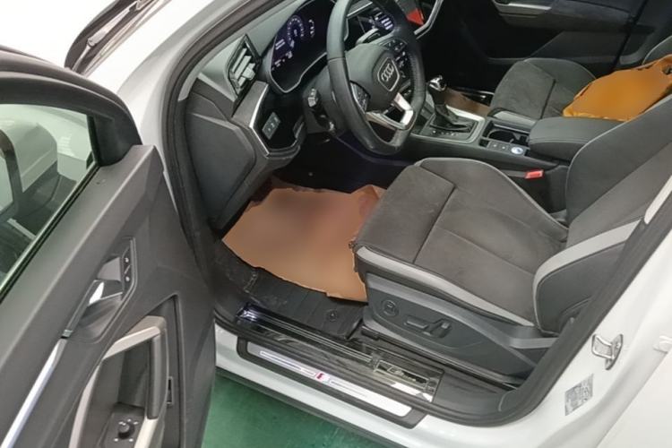 Used Audi Q3 2021 35 TFSI Fashion Dynamic Model Driver Seat