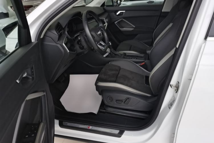 Used Audi Q3 2021 35 TFSI Fashion Dynamic Model Driver Seat