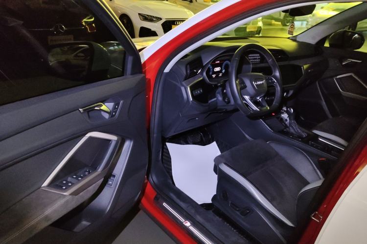 Used Audi Q3 2021 35 TFSI Fashion Dynamic Model Driver Seat