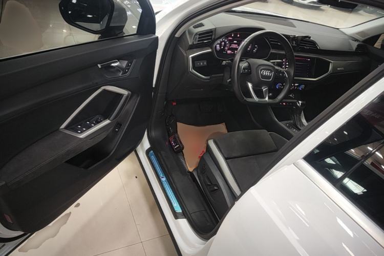 Used Audi Q3 2021 35 TFSI Fashion Dynamic Model Driver Seat