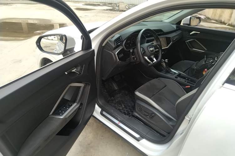 Used Audi Q3 2021 35 TFSI Fashion Dynamic Model Driver Seat