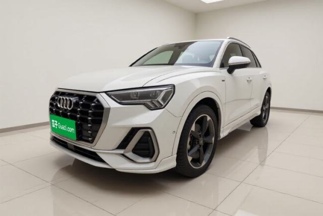 Used Audi Q3 2021 35 TFSI Fashion Dynamic Model