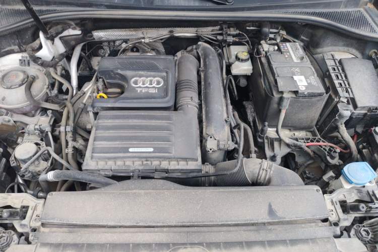 Used Audi Q3 2021 35 TFSI Fashion Dynamic Model Engine Bay