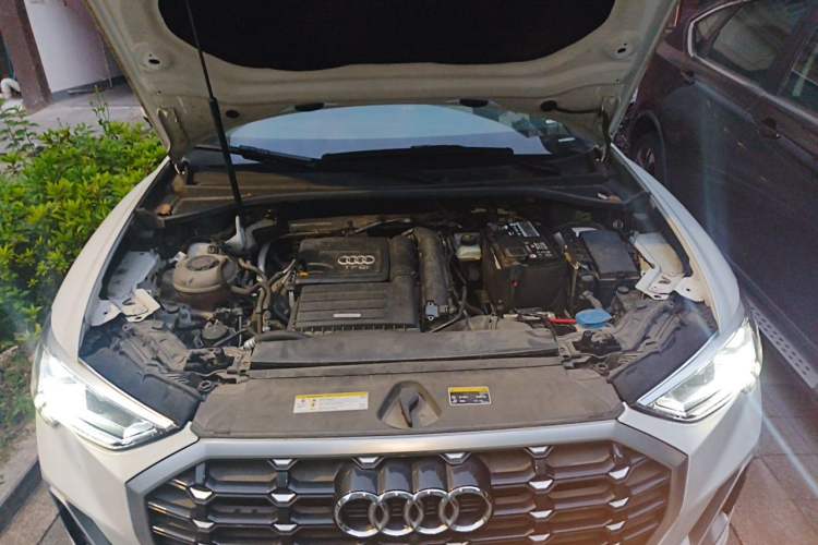 Used Audi Q3 2021 35 TFSI Fashion Dynamic Model Engine Bay
