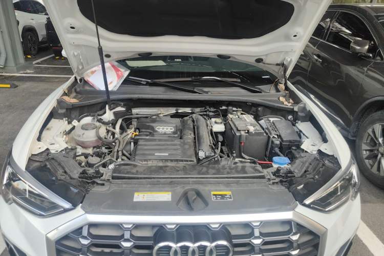 Used Audi Q3 2021 35 TFSI Fashion Dynamic Model Engine Bay
