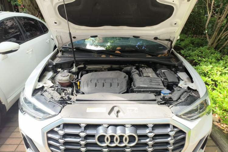 Used Audi Q3 2021 40 TFSI Fashion Dynamic Model Engine Bay