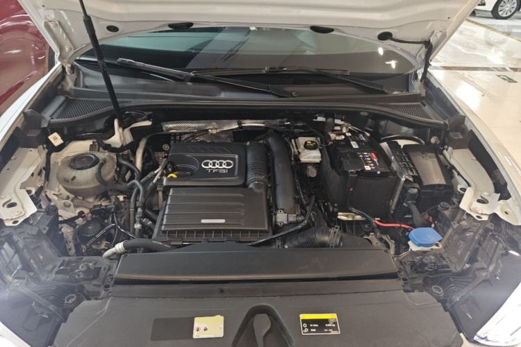 Used Audi Q3 2021 35 TFSI Fashion Dynamic Model Engine Bay