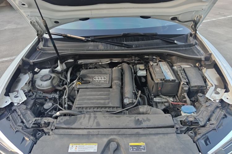 Used Audi Q3 2021 35 TFSI Fashion Dynamic Model Engine Bay