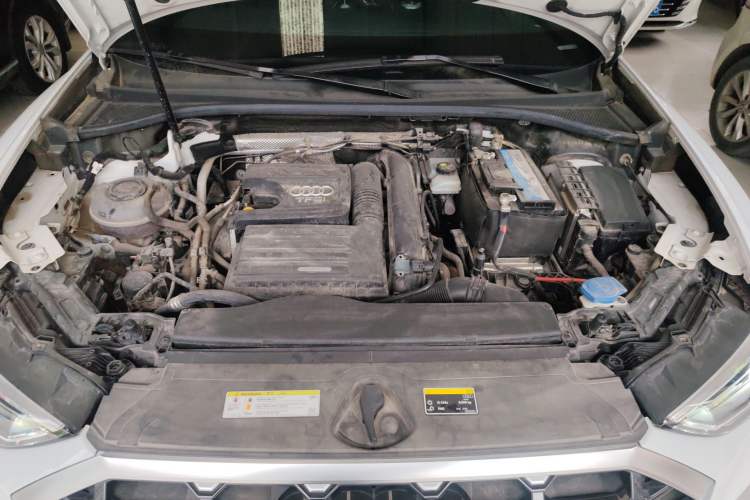 Used Audi Q3 2021 35 TFSI Progressive Dynamic Edition Engine Bay