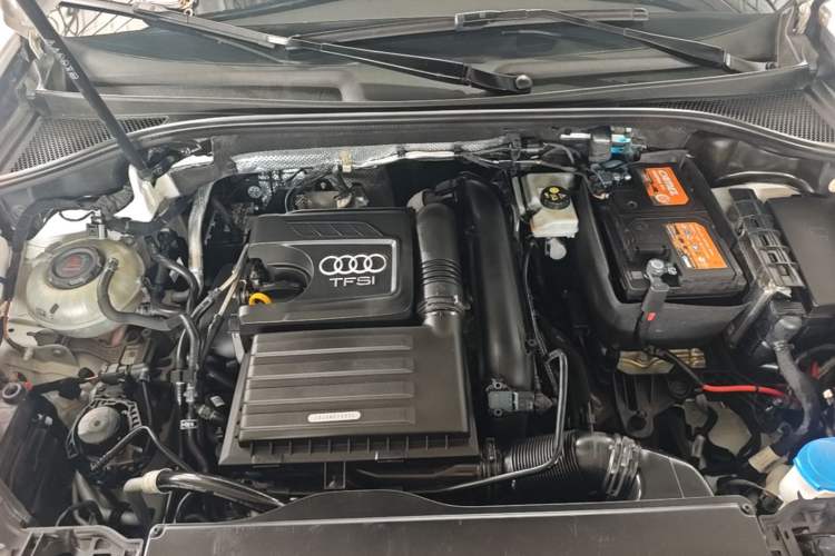 Used Audi Q3 2021 35 TFSI Fashion Dynamic Model Engine Bay