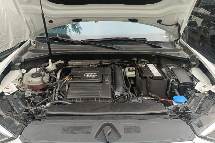 Used Audi Q3 2021 35 TFSI Fashion Dynamic Model Engine Bay