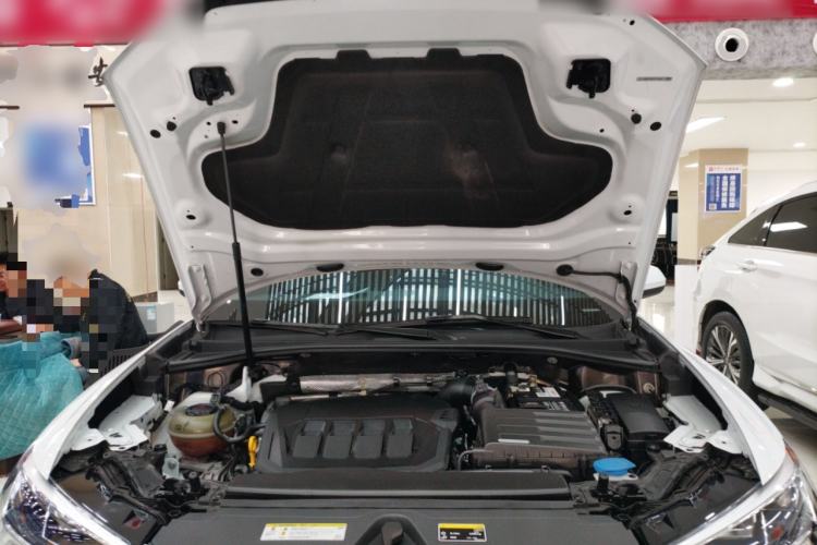 Used Audi Q3 2021 40 TFSI Fashion Dynamic Model Engine Bay