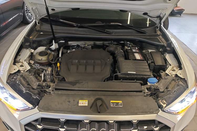 Used Audi Q3 2021 40 TFSI Fashion Dynamic Model Engine Bay