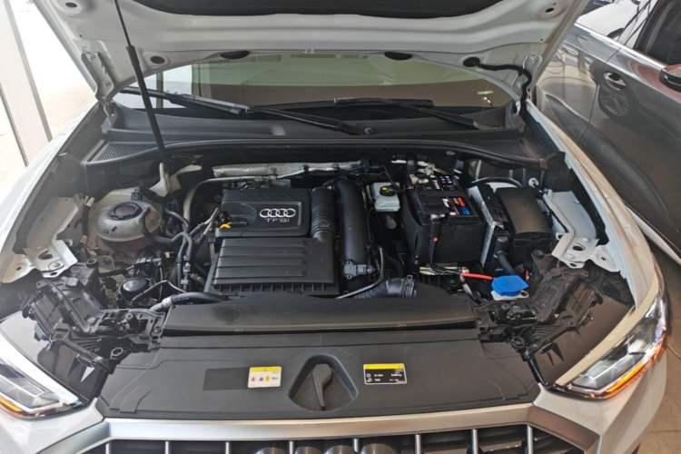 Used Audi Q3 2021 35 TFSI Fashionable and Elegant Model Engine Bay