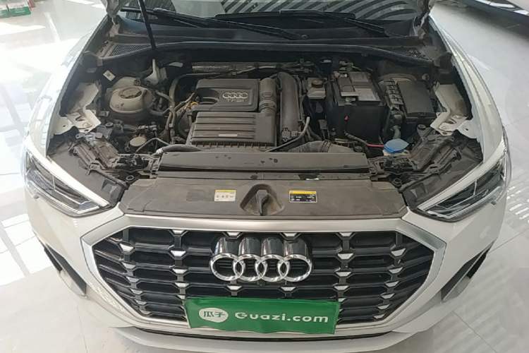 Used Audi Q3 2021 35 TFSI Fashion Dynamic Model Engine Bay