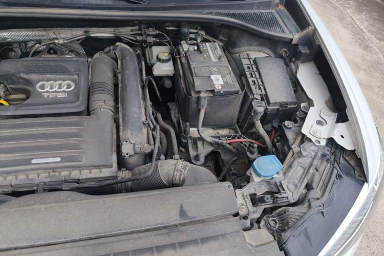 Used Audi Q3 2021 35 TFSI Fashion Dynamic Model Engine Bay Left