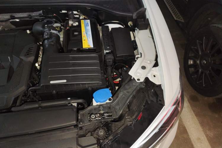 Used Audi Q3 2021 40 TFSI Fashion Dynamic Model Engine Bay Left