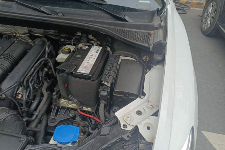Used Audi Q3 2021 35 TFSI Fashion Dynamic Model Engine Bay Left