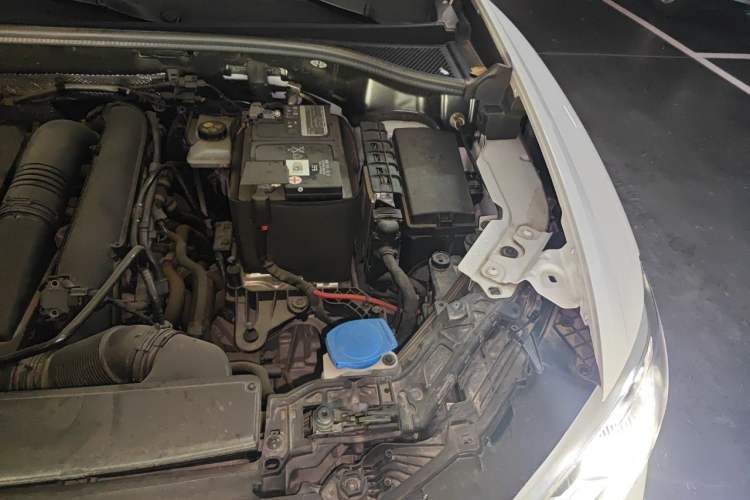 Used Audi Q3 2021 35 TFSI Progressive Dynamic Edition Engine Bay Left