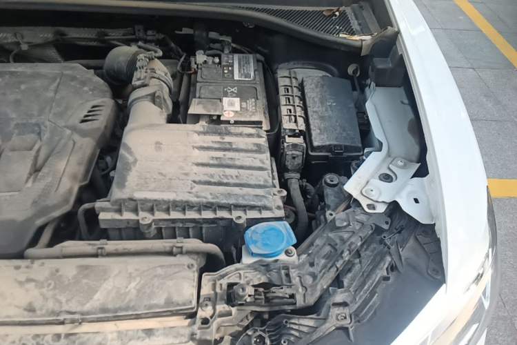 Used Audi Q3 2021 40 TFSI Fashion Dynamic Model Engine Bay Left