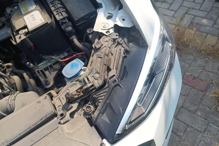 Used Audi Q3 2021 35 TFSI Fashion Dynamic Model Engine Bay Left