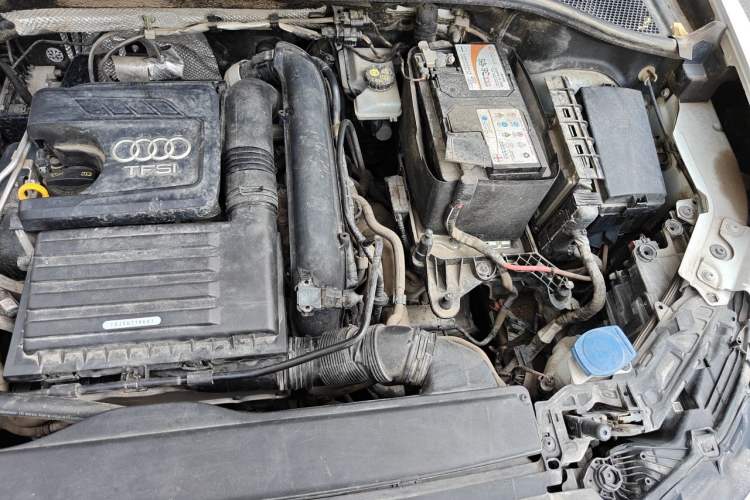 Used Audi Q3 2021 35 TFSI Advanced Style Edition Engine Bay Left