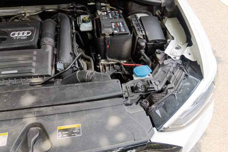 Used Audi Q3 2021 35 TFSI Fashion Dynamic Model Engine Bay Left
