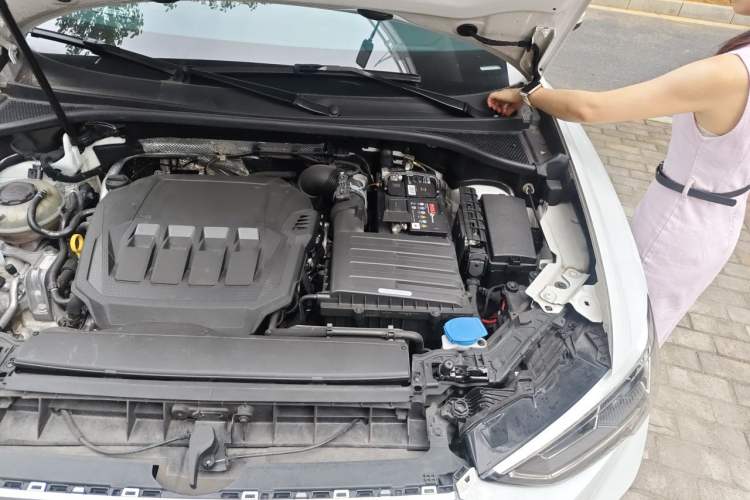 Used Audi Q3 2021 40 TFSI Fashion Dynamic Model Engine Bay Left