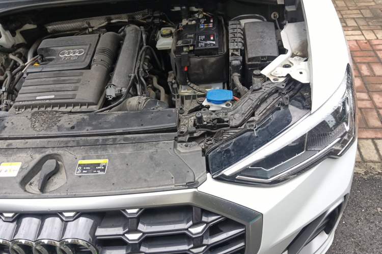 Used Audi Q3 2021 35 TFSI Progressive Dynamic Edition Engine Bay Left